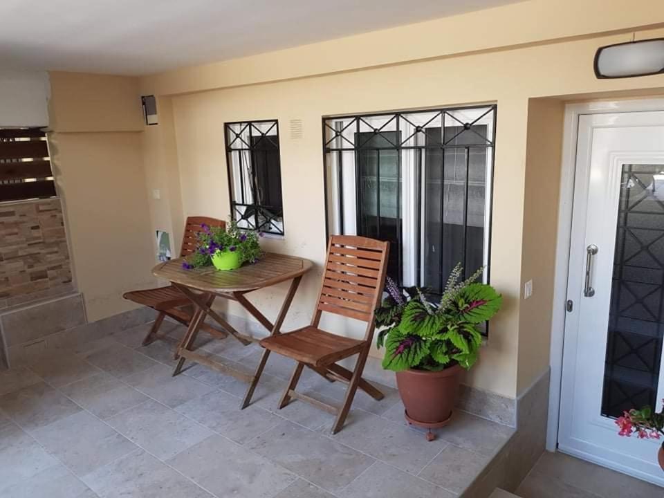 Lefkaditika Luxury Apartment Preveza Exterior foto